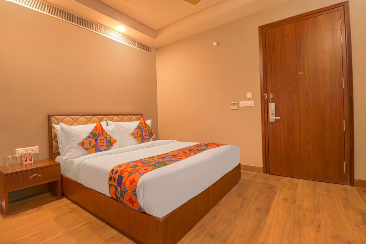 Fabhotel Prime Shanit Delhi  Exterior photo